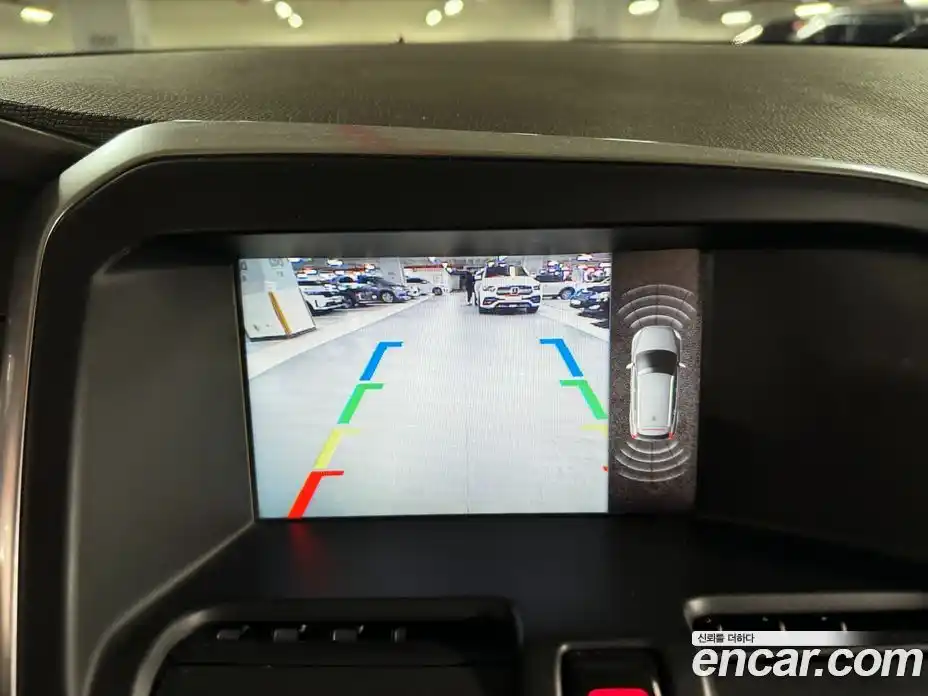 Volvo XC60 2013 2.0 Автомат в Москве № 164838, фото 15