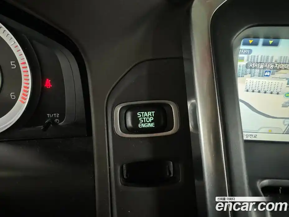 Volvo XC60 2013 2.0 Автомат в Москве № 164838, фото 17