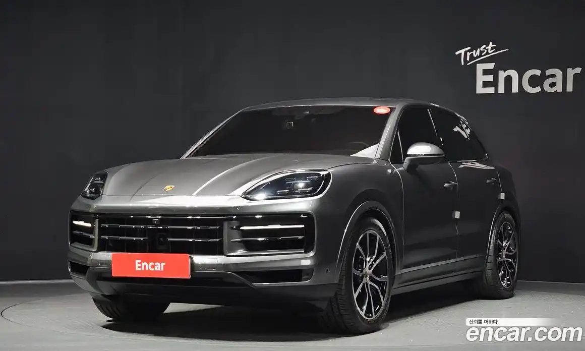Porsche Cayenne 2024 3.0 Автомат в Москве № 165118, фото 3