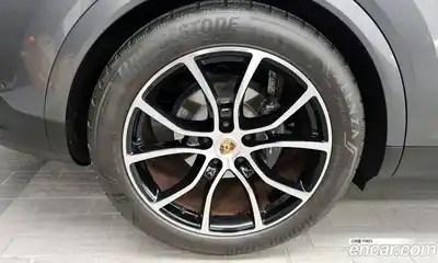 Porsche Cayenne 2024 3.0 Автомат в Москве № 165118, миниатюра 5