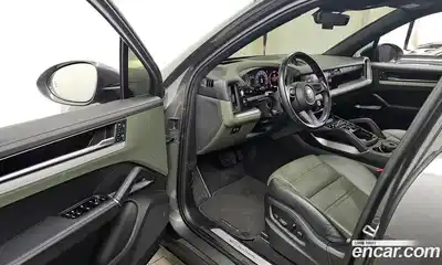 Porsche Cayenne 2024 3.0 Автомат в Москве № 165118, миниатюра 10
