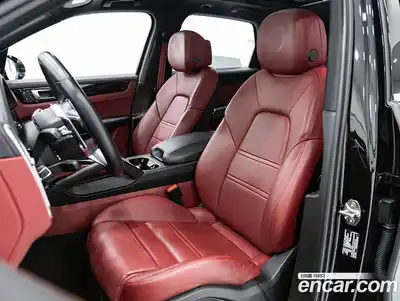 Porsche Cayenne 2023 3.0 Автомат в Москве № 165769, миниатюра 10