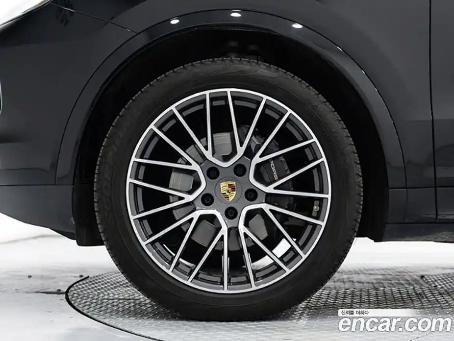 Porsche Cayenne 2023 3.0 Автомат в Москве № 165787, фото 5