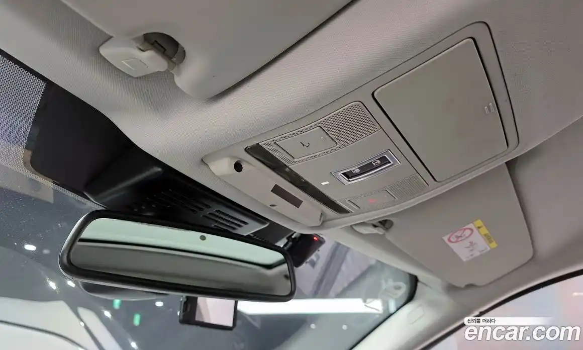 Land Rover Discovery Sport 2019 2.0 Автомат в Москве № 166316, фото 2