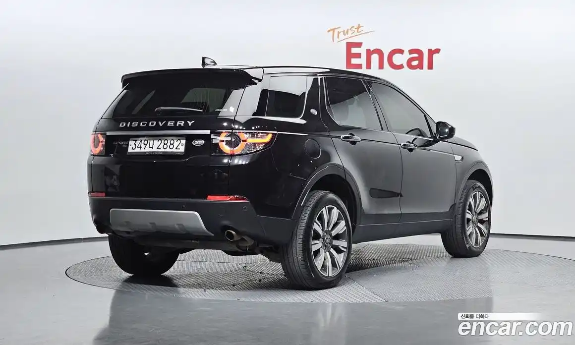 Land Rover Discovery Sport 2019 2.0 Автомат в Москве № 166316, фото 9