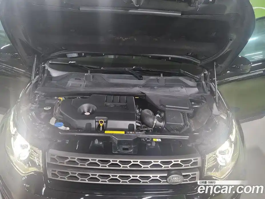 Land Rover Discovery Sport 2016 2.0 Автомат в Москве № 166326, фото 6