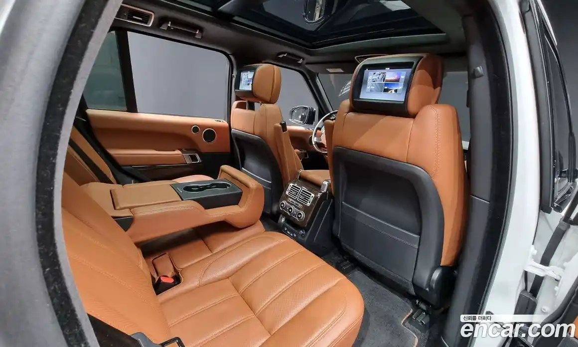 Land Rover Range-Rover 2017 5.0 Автомат в Москве № 166328, фото 12