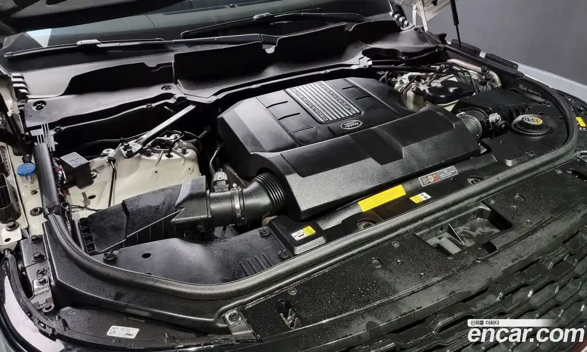 Land Rover Range-Rover 2017 5.0 Автомат в Москве № 166328, фото 6