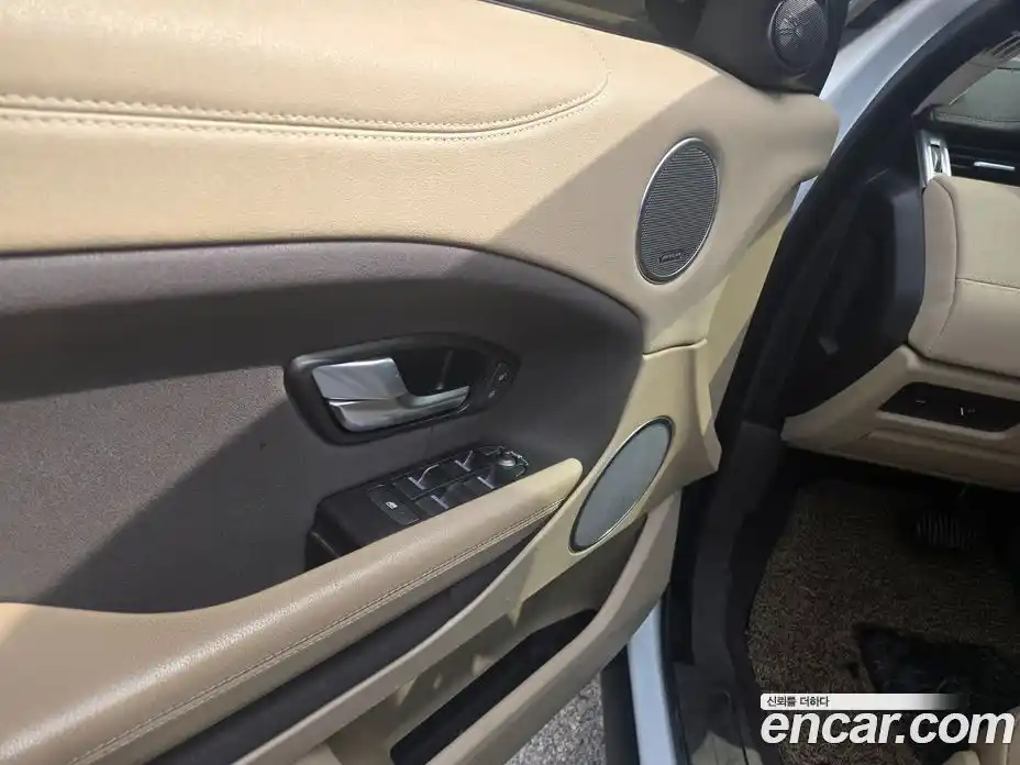 Land Rover Range-Rover Evoque 2017 2.0 Автомат в Москве № 166809, фото 13