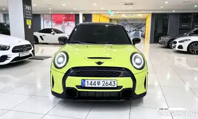 Mini Cooper 2024 2.0 Автомат в Москве № 167425, миниатюра 2