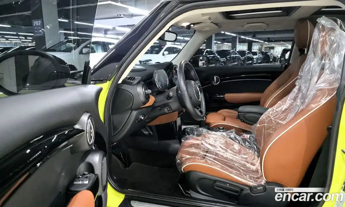 Mini Cooper 2024 2.0 Автомат в Москве № 167425, фото 8