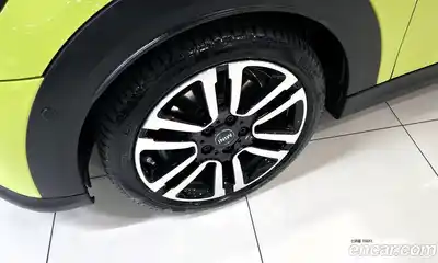 Mini Cooper 2024 2.0 Автомат в Москве № 167425, миниатюра 10