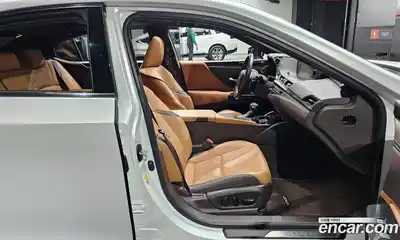 Lexus ES 2019 2.5 Автомат в Москве № 168132, миниатюра 3