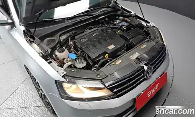 Volkswagen Jetta 2015 2.0 Автомат в Москве № 168920, миниатюра 3