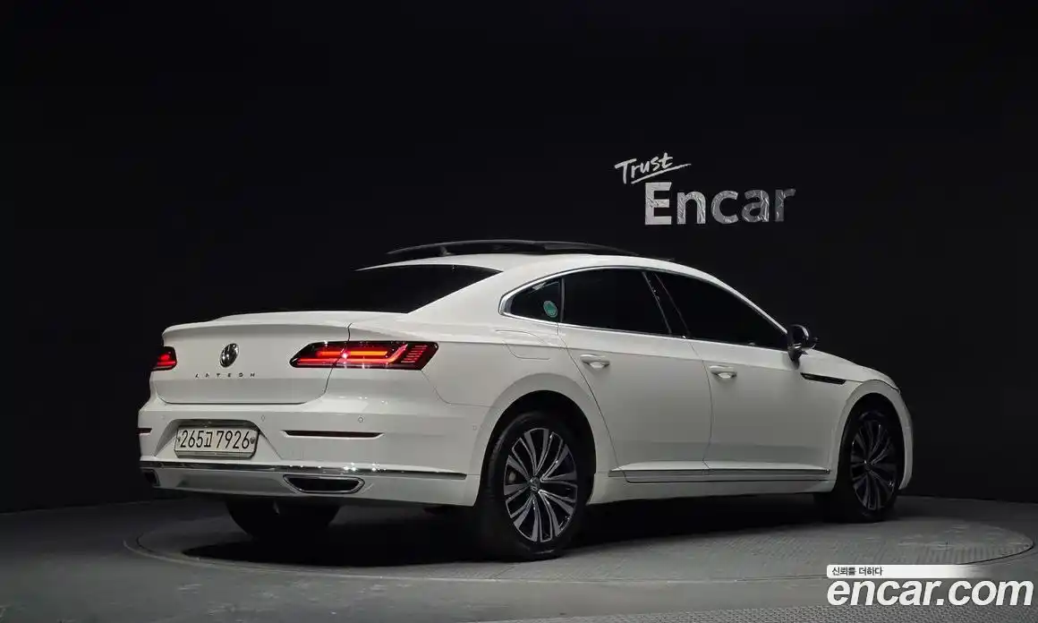 Volkswagen Arteon 2019 2.0 Автомат в Москве № 168994, фото 17