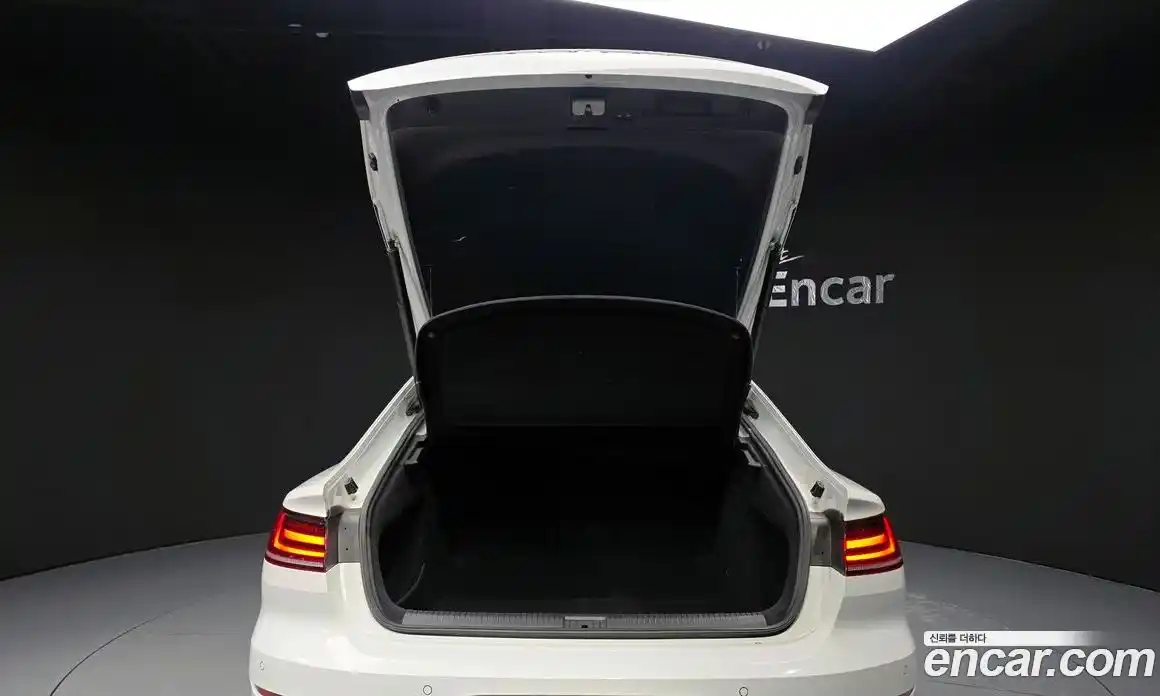 Volkswagen Arteon 2019 2.0 Автомат в Москве № 168994, фото 5