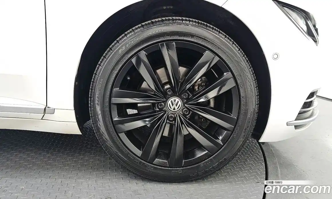 Volkswagen Arteon 2019 2.0 Автомат в Москве № 169040, фото 20