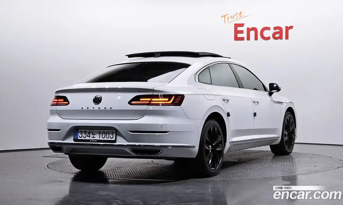 Volkswagen Arteon 2019 2.0 Автомат в Москве № 169040, фото 4