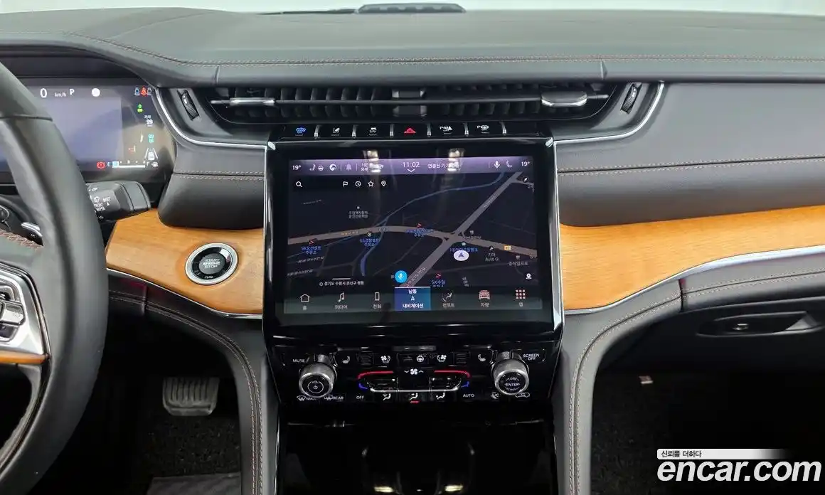 Jeep Cherokee 2023 2.0 Автомат в Москве № 169392, фото 14