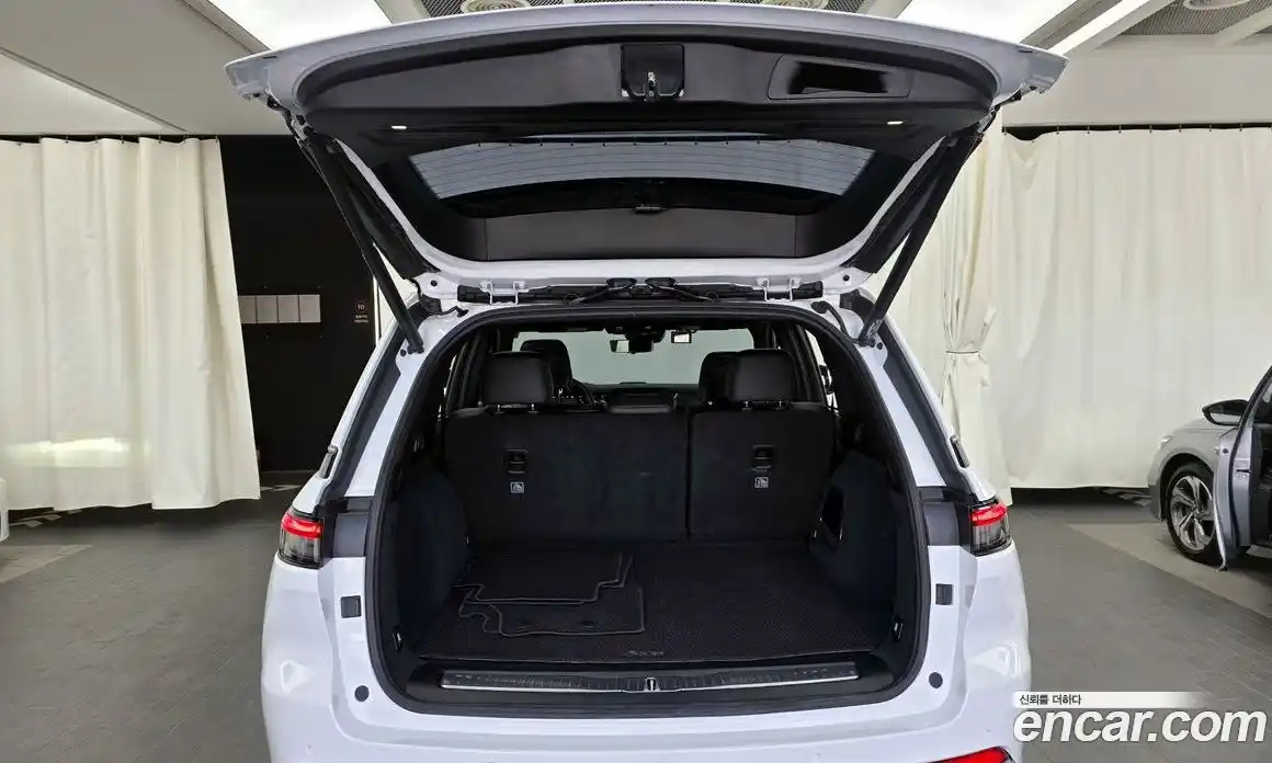 Jeep Cherokee 2023 2.0 Автомат в Москве № 169392, фото 20