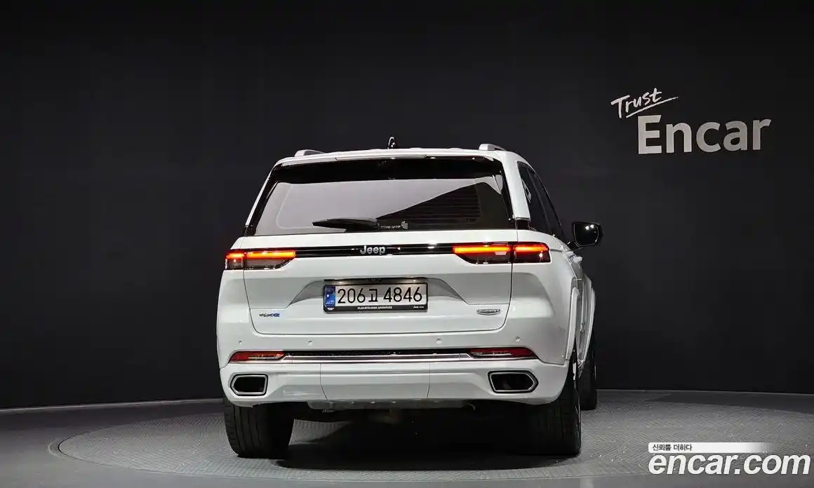 Jeep Cherokee 2023 2.0 Автомат в Москве № 169392, фото 4