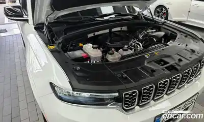 Jeep Cherokee 2023 2.0 Автомат в Москве № 169392, миниатюра 6