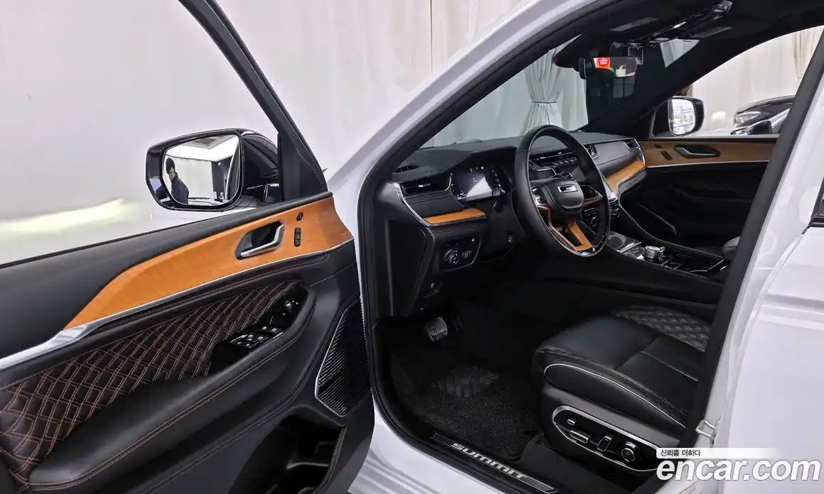 Jeep Cherokee 2023 2.0 Автомат в Москве № 169392, фото 10