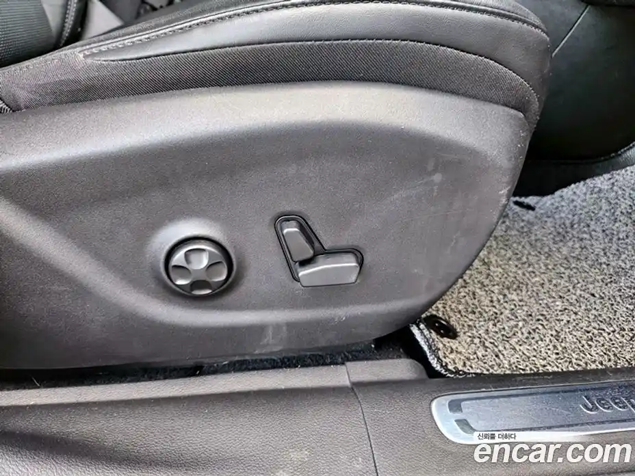 Jeep Cherokee 2020 2.4 Автомат в Москве № 169972, фото 16