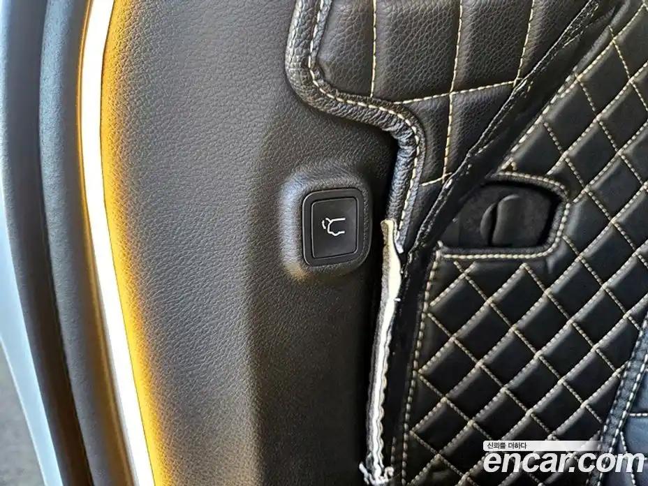 Jeep Cherokee 2020 2.4 Автомат в Москве № 169972, фото 17