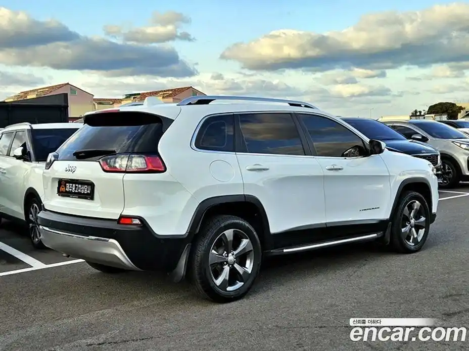 Jeep Cherokee 2020 2.4 Автомат в Москве № 169972, фото 4