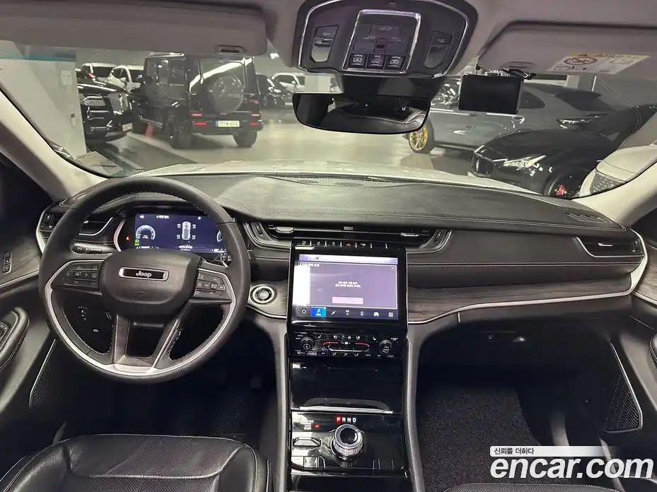 Jeep Cherokee 2023 3.6 Автомат в Москве № 169975, фото 8