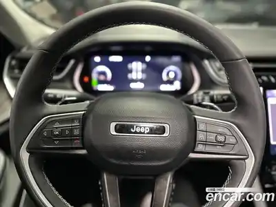 Jeep Cherokee 2023 3.6 Автомат в Москве № 169975, миниатюра 9