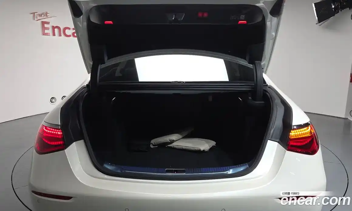 Mercedes-Benz S-Class 2023 6.0 Автомат в Москве № 174259, фото 17