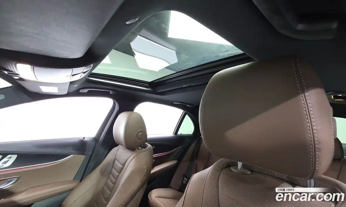 Mercedes-Benz E-Class 2022 2.0 Автомат в Москве № 178042, фото 4