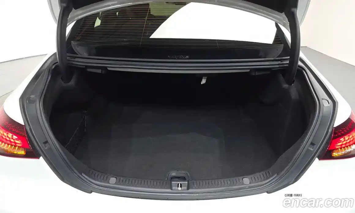 Mercedes-Benz E-Class 2022 2.0 Автомат в Москве № 178042, фото 5