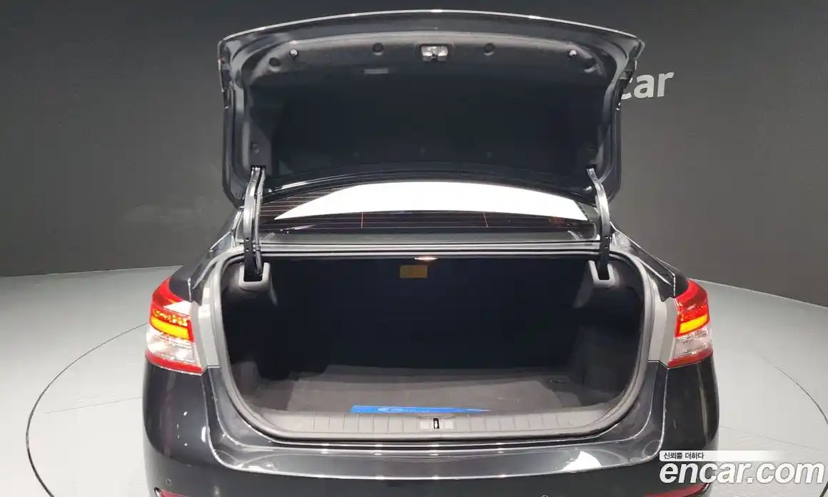 Renault SM5 2014 2.0 Автомат в Москве № 184435, фото 13