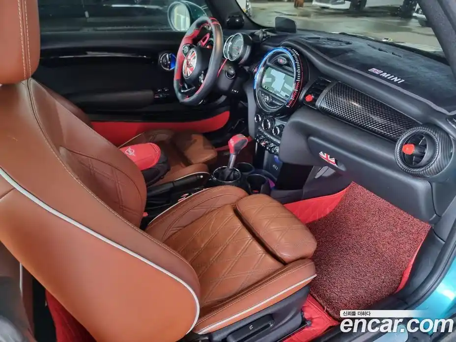 Mini Cooper Convertible 2017 2.0 Автомат в Москве № 188615, фото 17