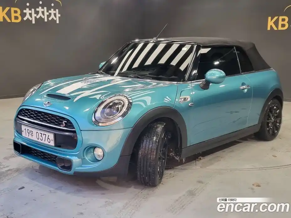 Mini Cooper Convertible 2017 2.0 Автомат в Москве № 188615, фото 6