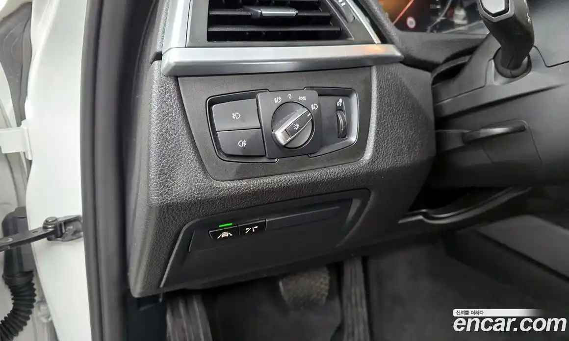 BMW 3-Series 2018 2.0 Автомат в Москве № 191666, фото 16