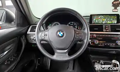 BMW 3-Series 2018 2.0 Автомат в Москве № 191666, миниатюра 4
