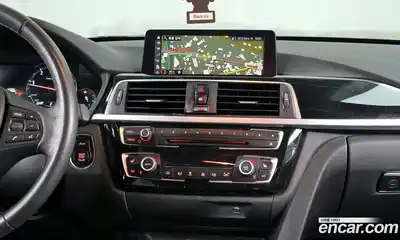 BMW 3-Series 2018 2.0 Автомат в Москве № 191666, миниатюра 9