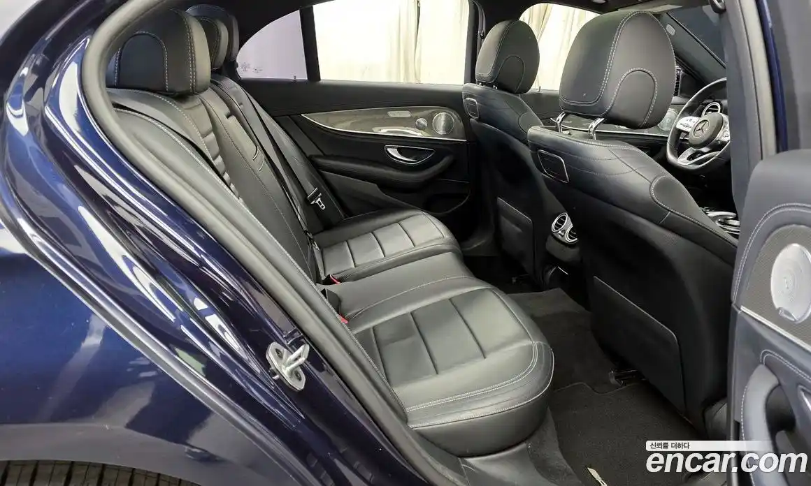 Mercedes-Benz E-Class 2019 2.0 Автомат в Москве № 193994, фото 14