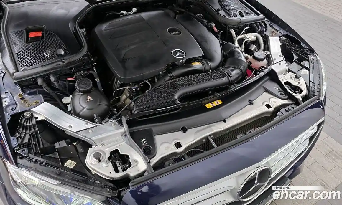 Mercedes-Benz E-Class 2019 2.0 Автомат в Москве № 193994, фото 19