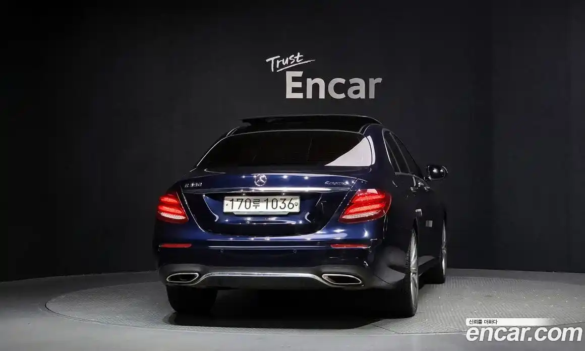 Mercedes-Benz E-Class 2019 2.0 Автомат в Москве № 193994, фото 7