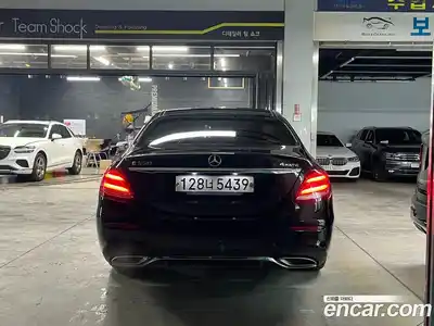 Mercedes-Benz E-Class 2019 2.0 Автомат в Москве № 194810, миниатюра 2