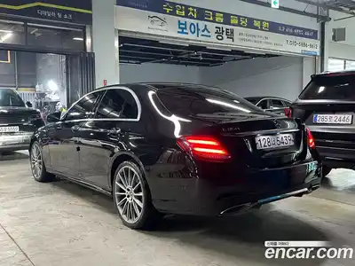Mercedes-Benz E-Class 2019 2.0 Автомат в Москве № 194810, миниатюра 3