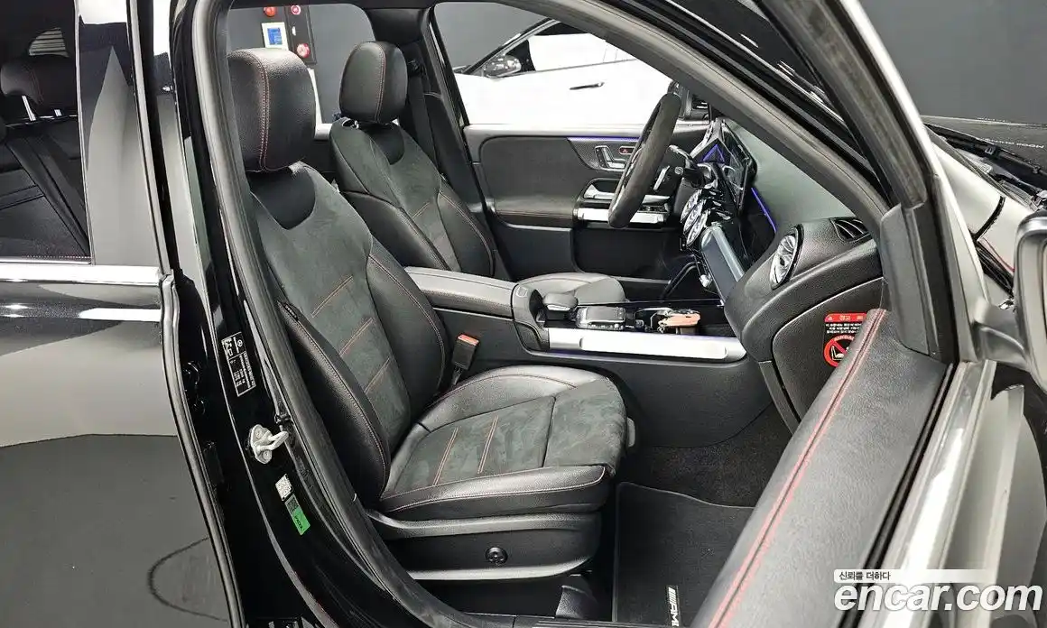 Mercedes-Benz GLB-Class 2021 2.0 Автомат в Москве № 195319, фото 15