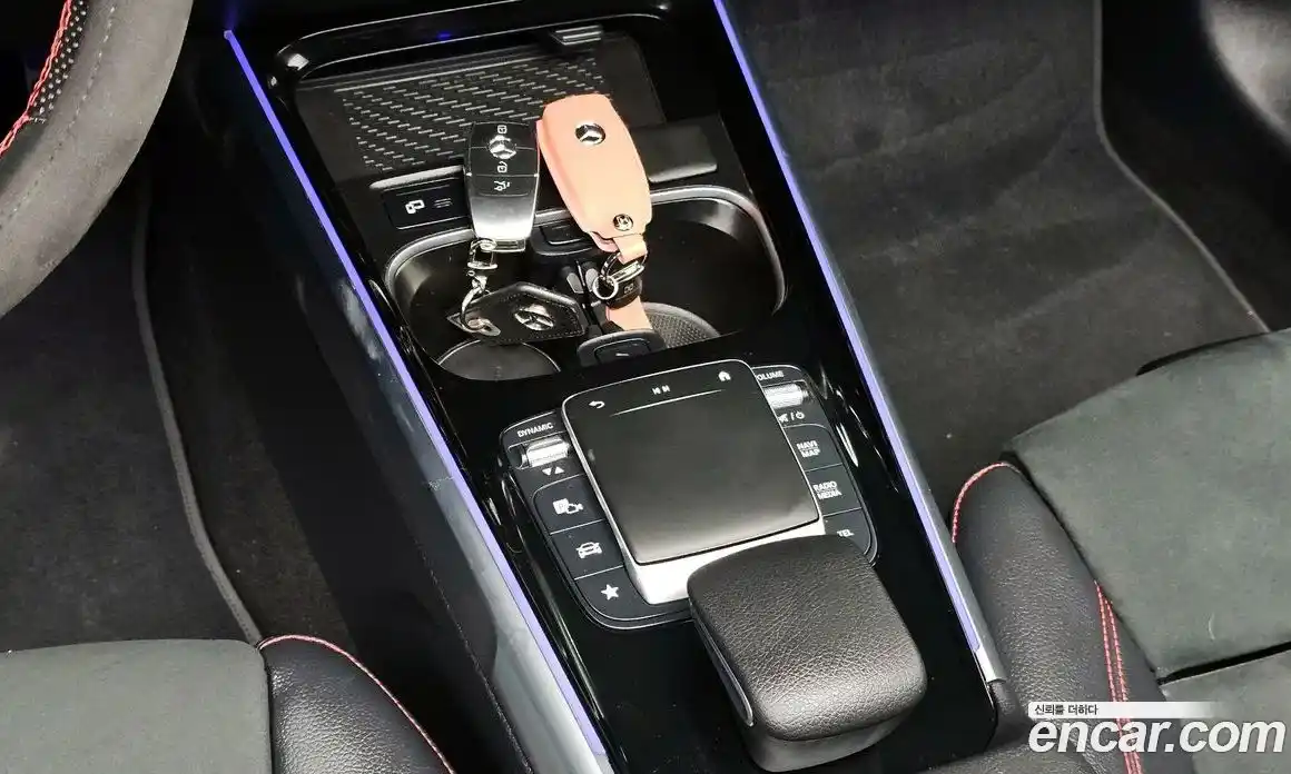 Mercedes-Benz GLB-Class 2021 2.0 Автомат в Москве № 195319, фото 17