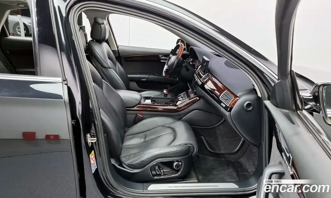 Audi A8 2012 4.2 Автомат в Москве № 196708, фото 10