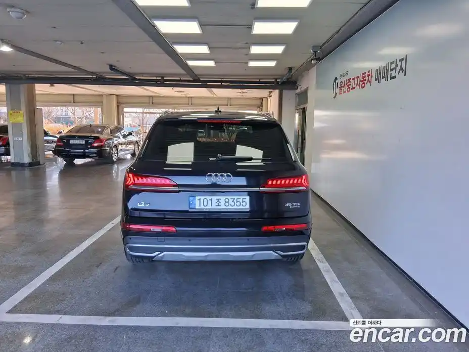 Audi Q7 2020 3.0 Автомат в Москве № 196723, фото 4